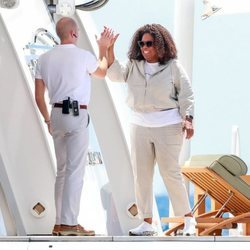 Oprah Winfrey desconectando en la isla ibicenca española