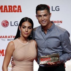 Georgina Rodríguez y Cristiano Ronaldo en la entrega de los Premios Leyanda de Marca