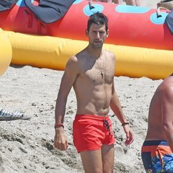 Novak Djokovic con el torso desnudo en Marbella
