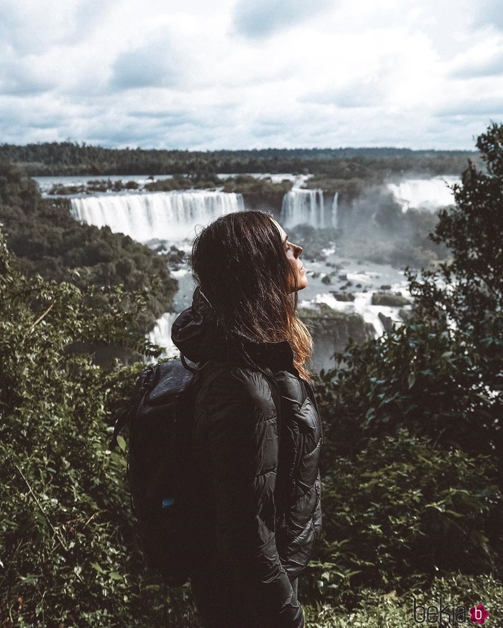 Laura Matamoros en las cataratas de Iguazú