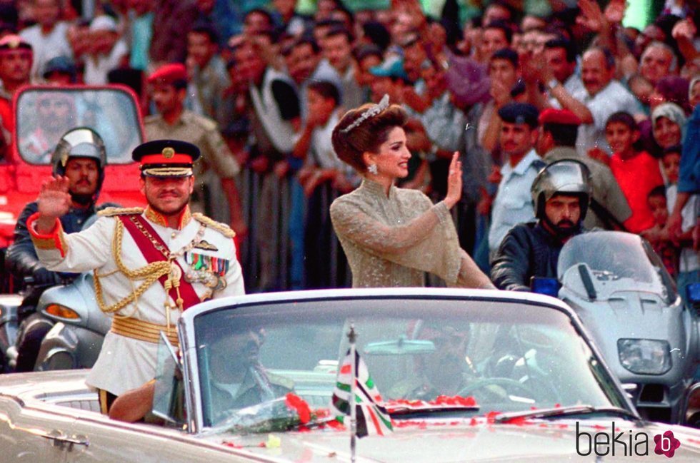Abdalá II y Rania de Jordania el día de la coronación del Rey en 1999