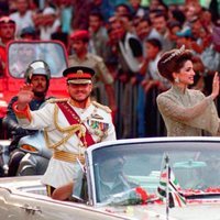 Abdalá II y Rania de Jordania el día de la coronación del Rey en 1999