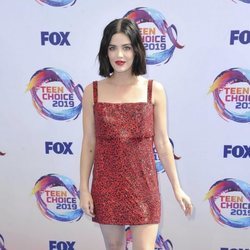 Lucy Hale en los Teen Choice Awards 2019