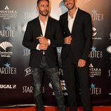 Pelayo Díaz y su marido en la Gala Starlite 2019 en Marbella