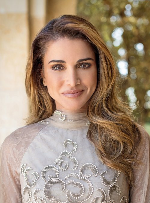Rania de Jordania en los retratos para su 49 cumpleaños