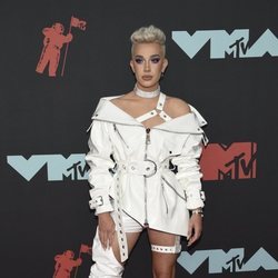 James Charles en los MTV VMAs 2019