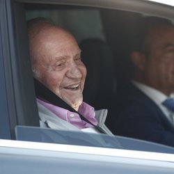 El Rey Juan Carlos I abandonado el hospital Quirón Madrid tras su operación de corazón