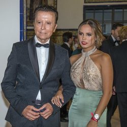 Gloria Camila Ortega con su padre José Ortega Cano en los Premios Escaparate 2019