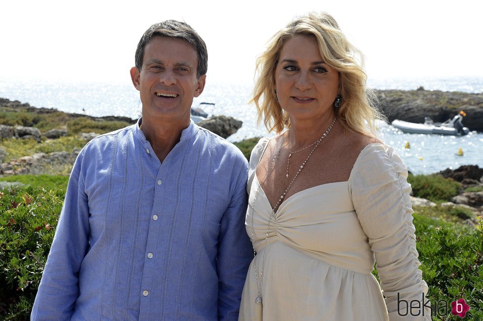 Manuel Valls y Susana Gallardo celebran su boda en Menorca