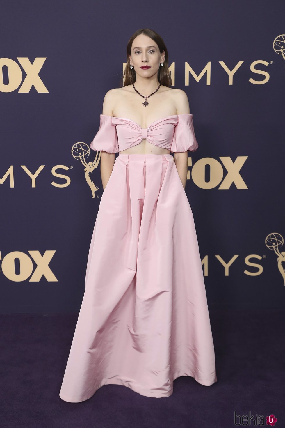 Sarah Sutherland en los Emmy 2019