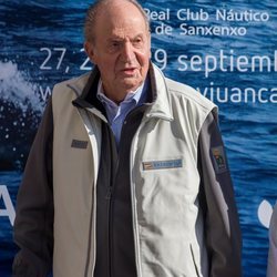 El Rey Juan Carlos durante su reaparición en Sanxenxo tras su intervención de corazón