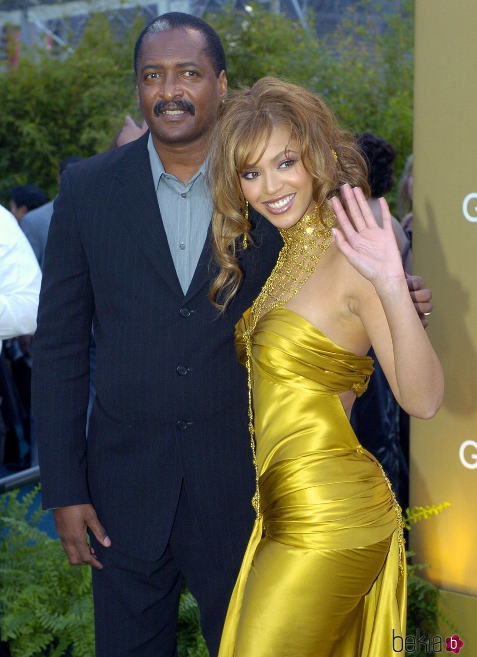 Beyoncé con su padre Mathew Knowles en los Premios Grammy 2004