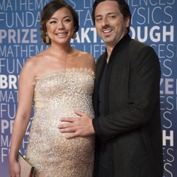 Sergey Brin y su mujer embarazada, Nicole Shanahan, en Mountain View