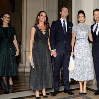 Federico y Mary de Dinamarca con Joaquín y Marie de Dinamarca en una cena en París