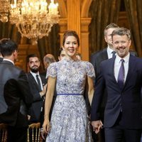 Federico y Mary de Dinamarca en una cena en París