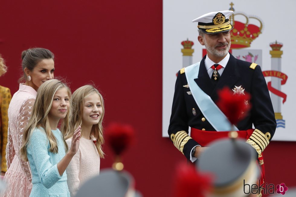 Los Reyes Felipe y Letizia, la Princesa Leonor y la Infanta Sofía, muy felices en el Día de la Hispanidad 2019