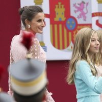 La Reina Letizia, la Princesa Leonor y la Infanta Sofía en el Día de la Hispanidad 2019