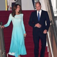 Los Duques de Cambridge llegando a su visita oficial en Pakistán