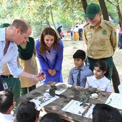 Los Duques de Cambridge visitando Margalla Hills en Islamabad, Pakistán