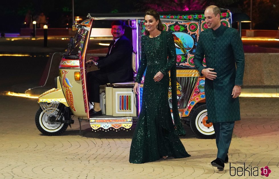 Los Duques de Cambridge en una cena de gala en Pakistán