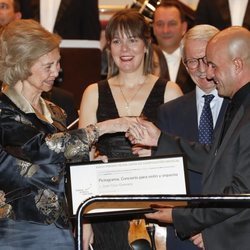 La Reina Sofía entregando el XXXVI Premio Reina Sofía de Composición Musical