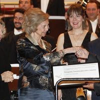 La Reina Sofía entregando el XXXVI Premio Reina Sofía de Composición Musical