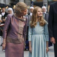 La Reina Sofía habla a la Princesa Leonor en los Premios Princesa de Asturias 2019