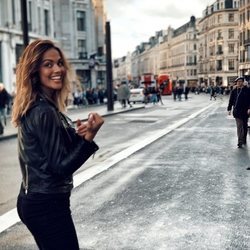 Lara Álvarez, muy sonriente en Londres