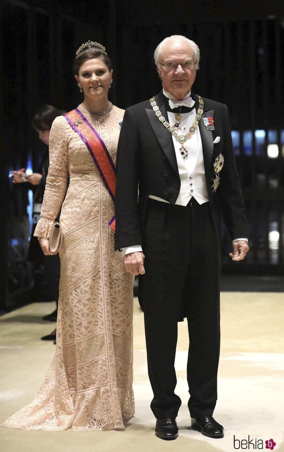 Carlos Gustavo de Suecia y Victoria de Suecia en la cena por la entronización de Naruhito de Japón