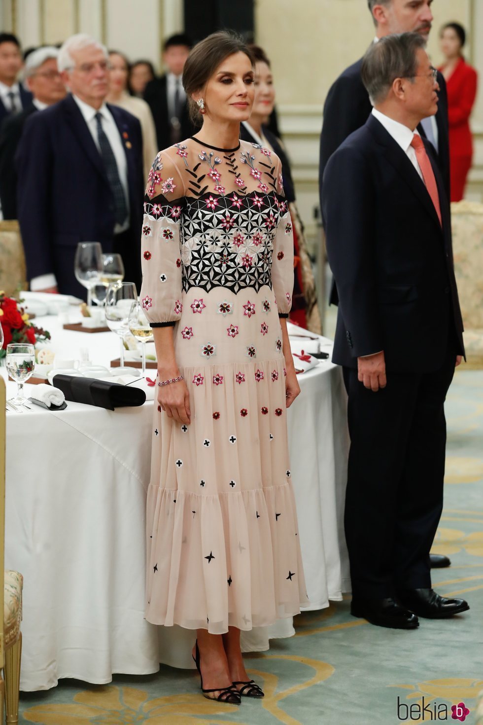 La Reina Letizia en la cena de gala en su Visita de Estado a Corea del Sur