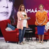 Toñi Moreno con Ágatha Ruiz de la Prada en 'Aquellos maravillosos años'