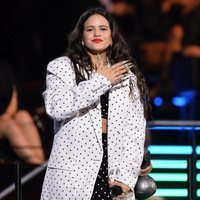 Rosalía emocionada tras recibir un premio MTV EMA 2019