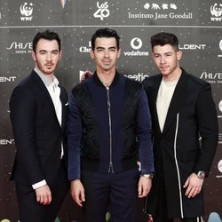 Nick Jonas, Joe Jonas y Kevin Jonas en Los 40 Music Awards 2019