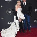 Gwen Stefani y Blake Shelton en la alfombra roja de los People's Choice Awards 2019