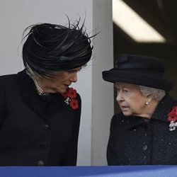 La Reina Isabel y Camilla Parker en el Día del Recuerdo 2019