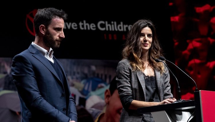 Dani Rovira y Clara Lago, galardonados en los Premios Save the Children 2019
