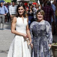 La Reina Letizia y Lis Cuesta en la Escuela Taller 'Gaspar Melchor de Jovellanos' de La Habana