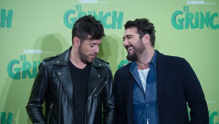 Pablo López y Antonio Orozco en la presentación de la película 'El Grinch'