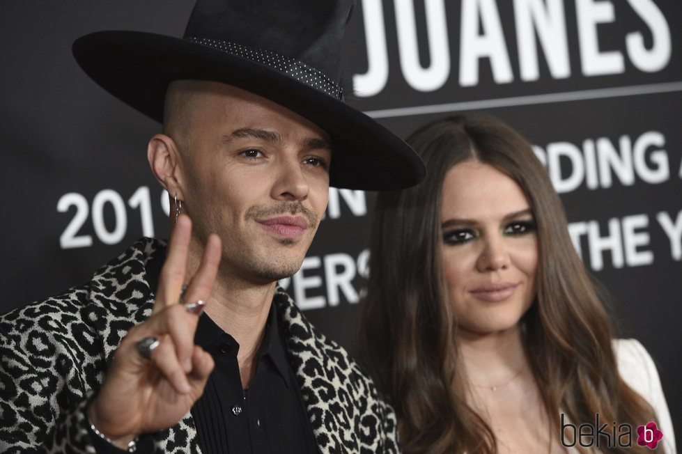 Jesse y Joy en la alfombra roja del premio Persona del Año 2019 en los Grammy Latino