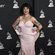 Mon Laferte en la alfombra roja del premio Persona del Año 2019 en los Grammy Latino