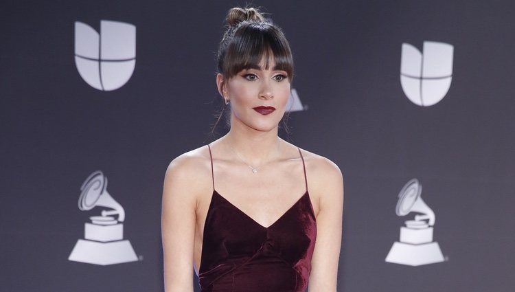 Aitana en la alfombra roja de los premios Grammy Latino 2019