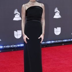 Paz Vega en la alfombra roja de los premios Grammy Latino 2019