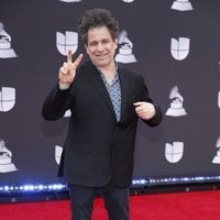 Andrés Calamaro en la alfombra roja de los premios Grammy Latino 2019