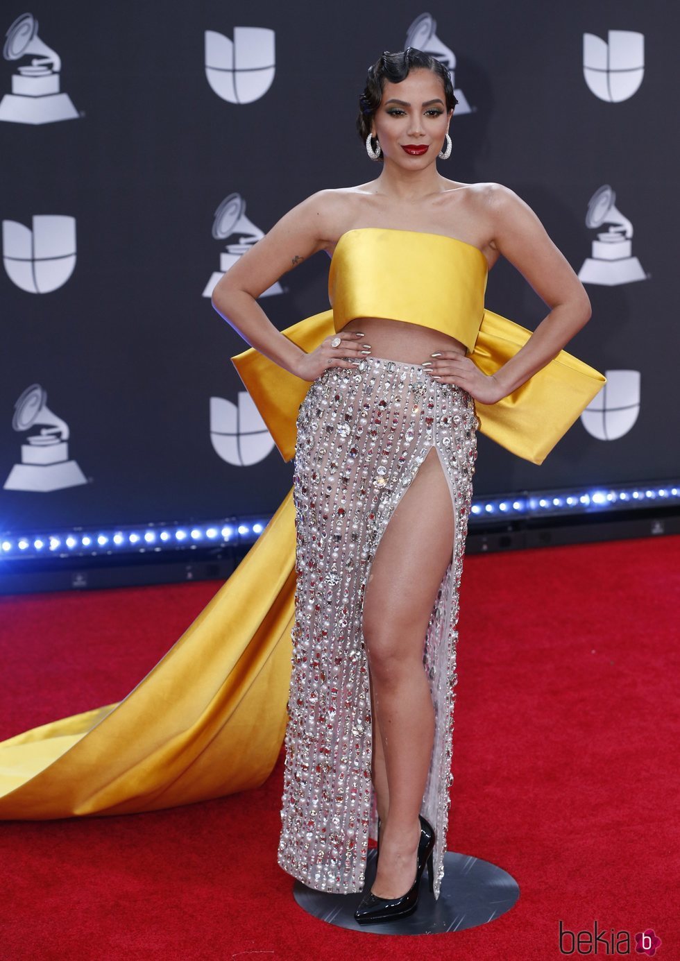 Anitta en la alfombra roja de los premios Grammy Latino 2019