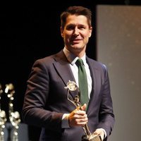 Jaime Cantizano recogiendo un premio Antena de Oro 2019