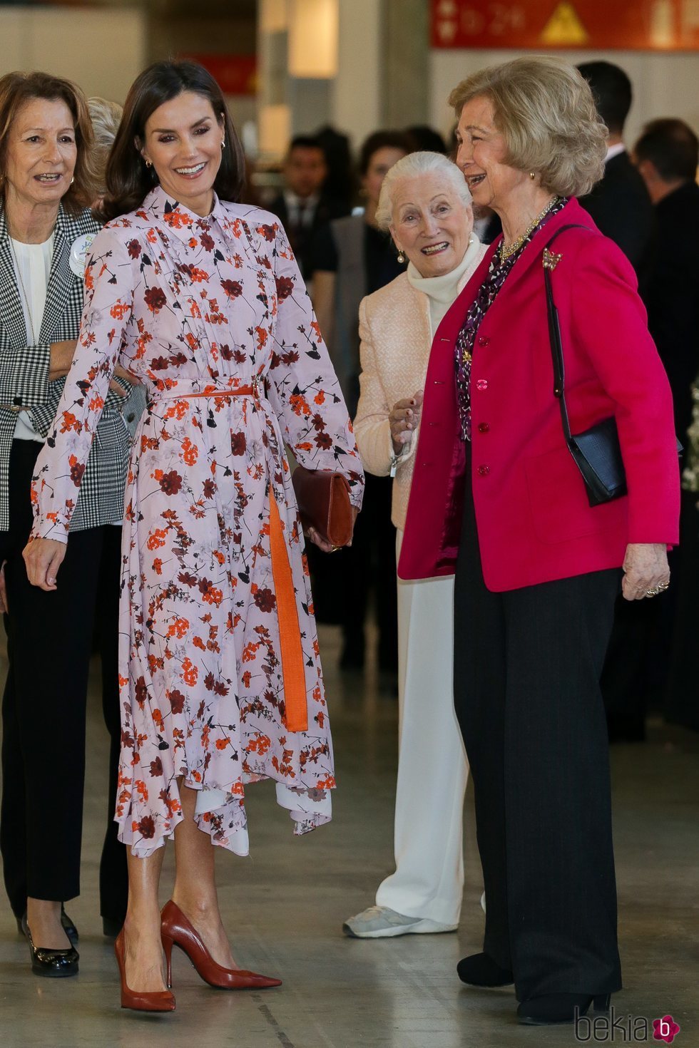 La Reina Letizia y la Reina Sofía, muy cómplices en el Rastrillo Nuevo Futuro 2019