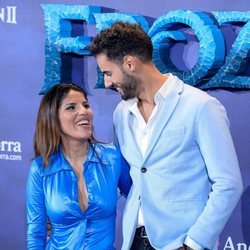Chabelita Pantoja y Asraf Beno muy cómplices en el estreno de 'Frozen 2'