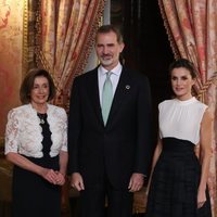 Los Reyes Felipe y Letizia con Nancy Pelosi en la recepción por la Conferencia sobre el Cambio Climático