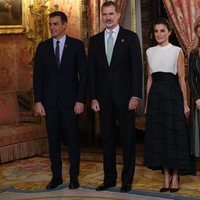 Los Reyes Felipe y Letizia con Pedro Sánchez y Begoña Gómez en la recepción por la Conferencia sobre el Cambio Climático