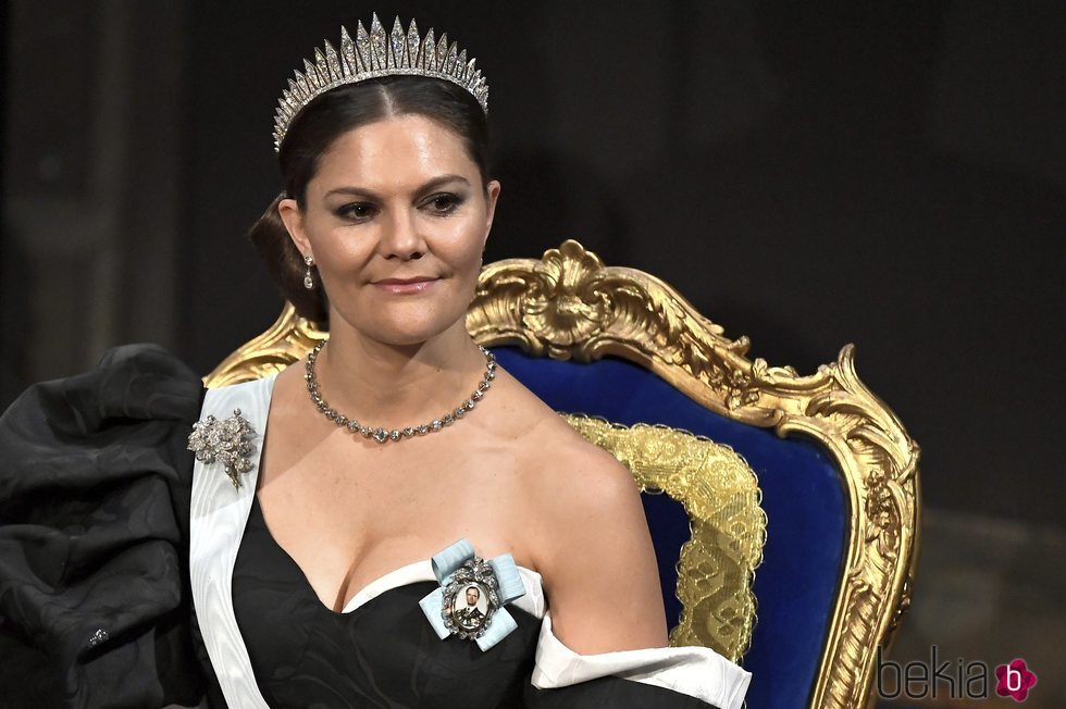 Victoria de Suecia con la tiara Fringe en los Nobel 2019